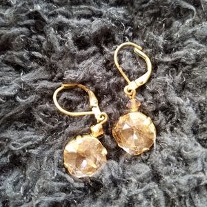 Sweet peach gem gum drop earrings.  Brass lobster